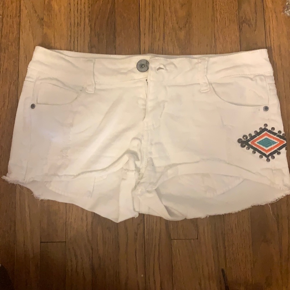 Vanilla star white cut off shorts